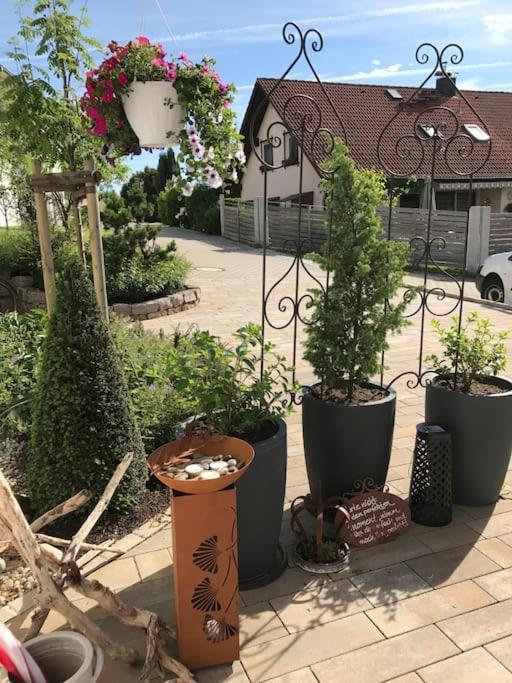 Wohlfuehlapartment Mit Charme Hergensweiler Exterior foto